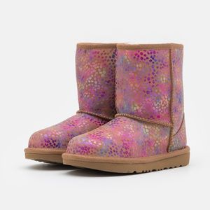 UGG Classic II Spots Kids/Women’s Boots Size K 5 W 7 NWT
